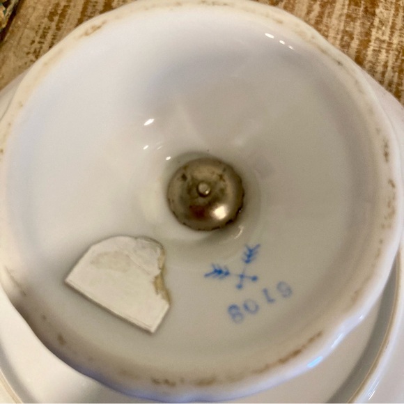 Floral Pedestal Cake Stand Signed Renee 8” - Picture 12 of 16